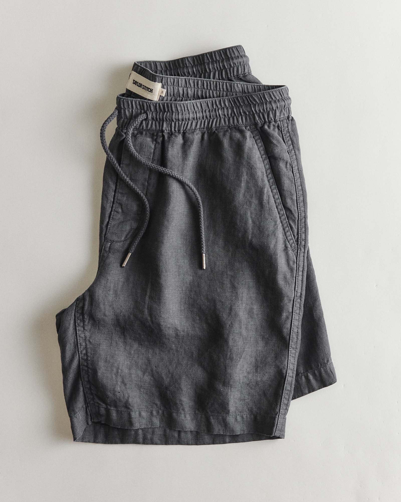 The Apres Short in Faded Black Hemp - Image 5